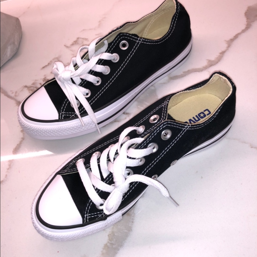 Comfortable sneaker ( brand new)